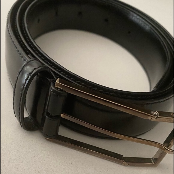 Dior men’s slim leather belt. Length 44 .Great to own ideal for as a gift option - Picture 3 of 10
